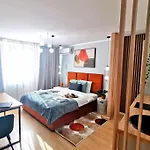 Mysa Modern * Near Cismigiu Park * Netflix 布加勒斯特
