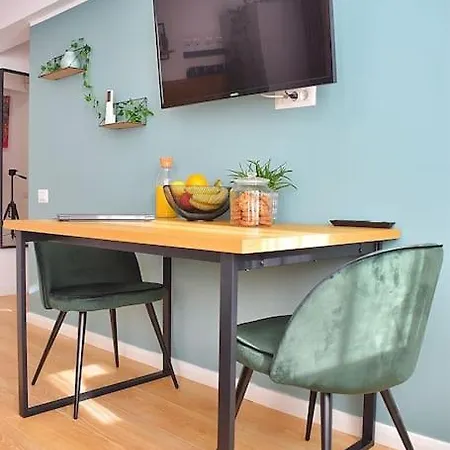 Mysa Modern * Near Cismigiu Park * Netflix * Bucharest
