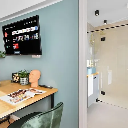 Mysa Modern * Near Cismigiu Park * Netflix Βουκουρέστι